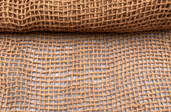 Kokosova mreža CY 7 za protierozijsko zaščito brežin, Sanacija brežine - Protierozijski geotekstil