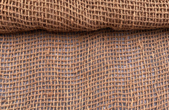 Kokosova mreža CY 9 za protierozijsko zaščito brežin, Sanacija brežine - Protierozijski geotekstil