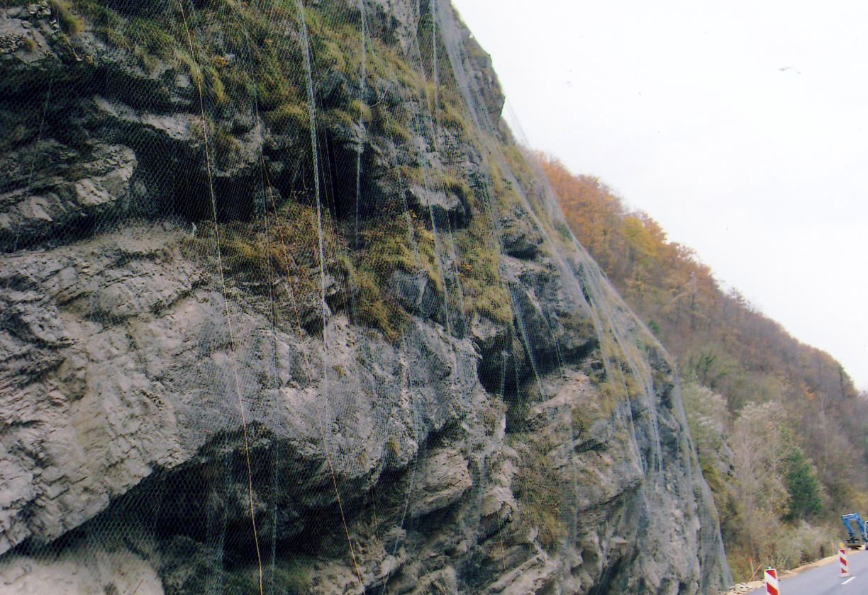 Tehnična zaščita nestabilnih brežin