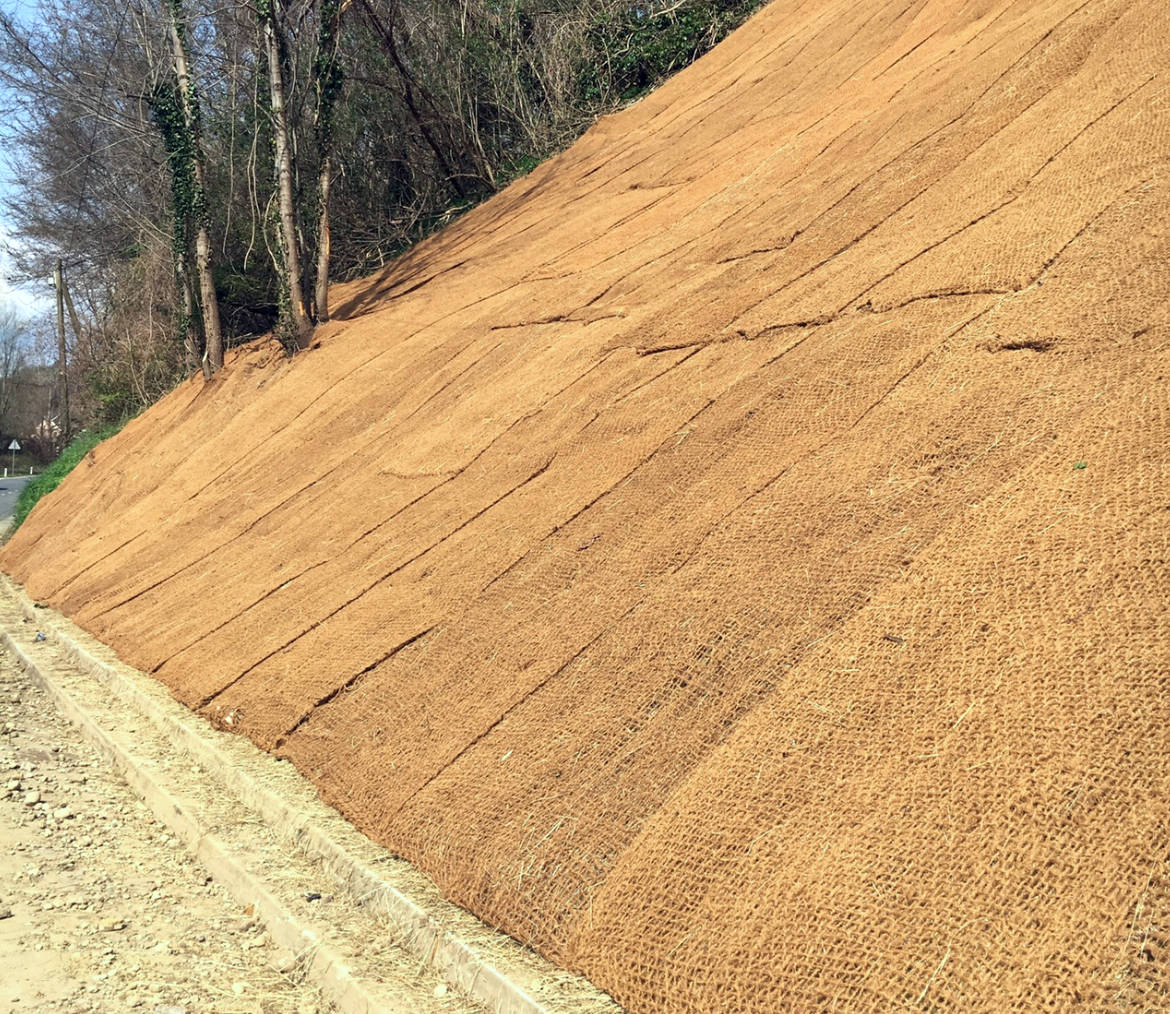 Kokosova mreža - Sanacija brežine - Protierozijski geotekstil